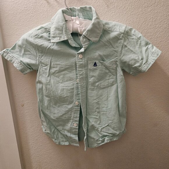 Shirts and pants - Picture 4 of 4